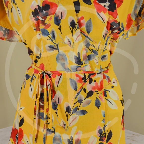 French Connection for LeTote Wrap Top - Picture 5 of 7